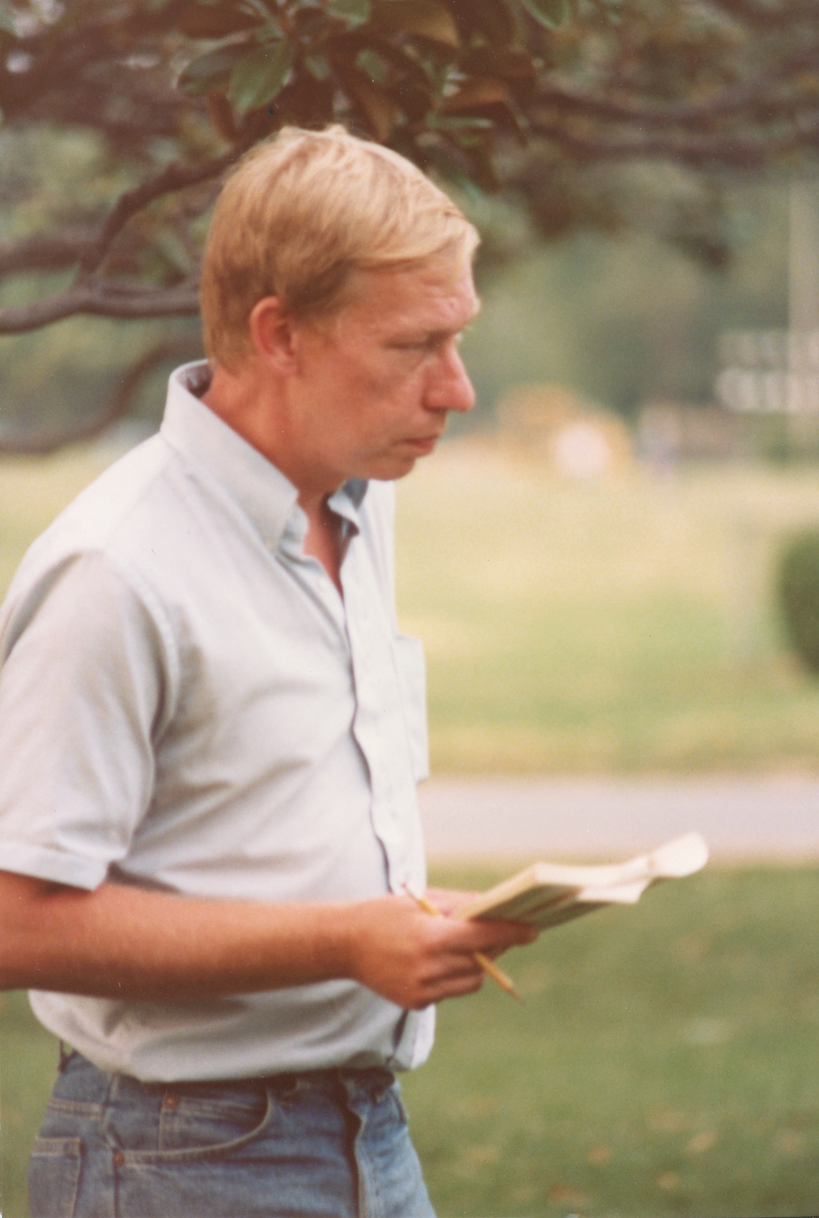 chuck holding folger